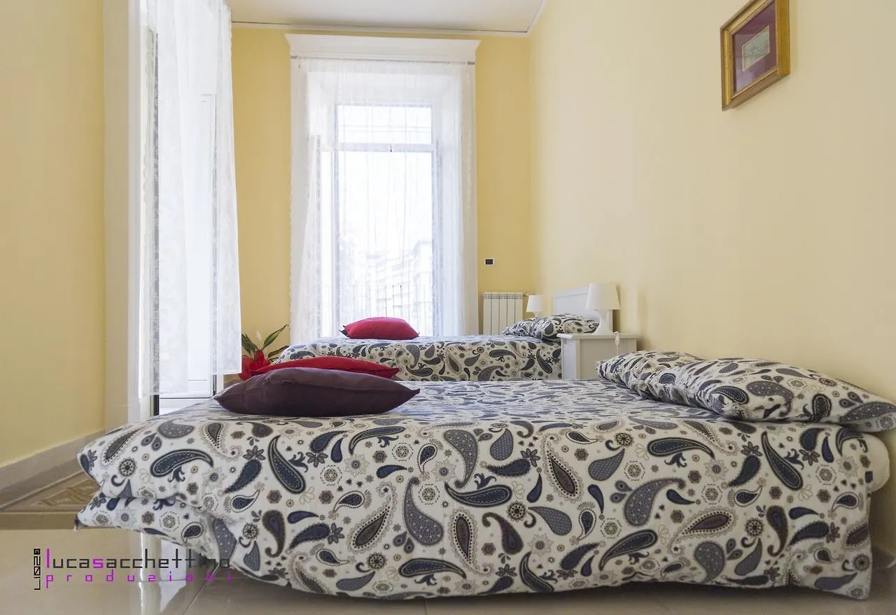 Casa Beatrice, Appartamento Nel Centro Di Napoli Naples