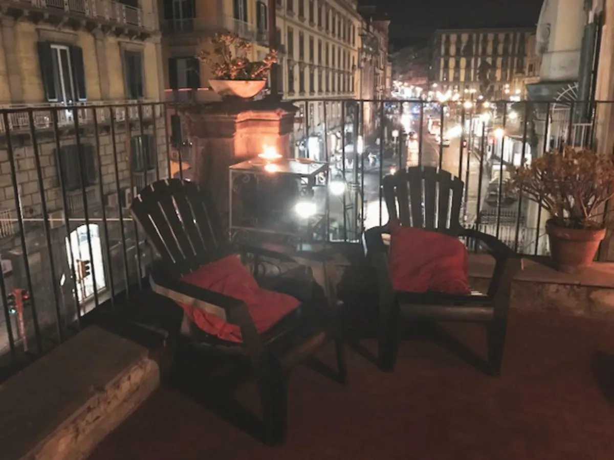 Apartment Casa Beatrice, Appartamento Nel Centro Di Napoli