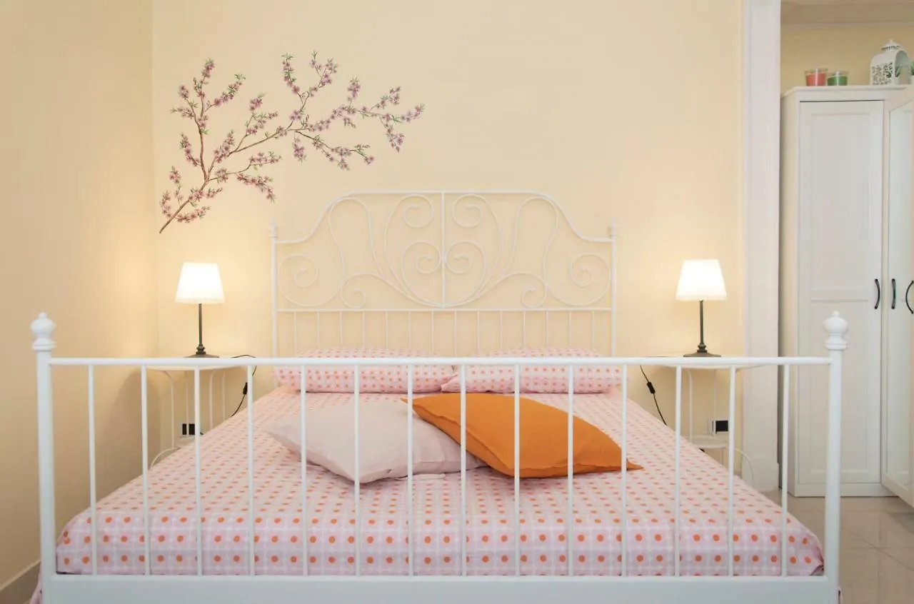 Apartment Casa Beatrice, Appartamento Nel Centro Di Napoli